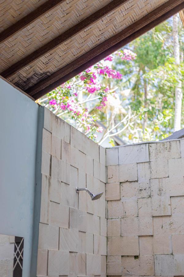 Villa Ume Tenang Nusa Penida Bagian luar foto